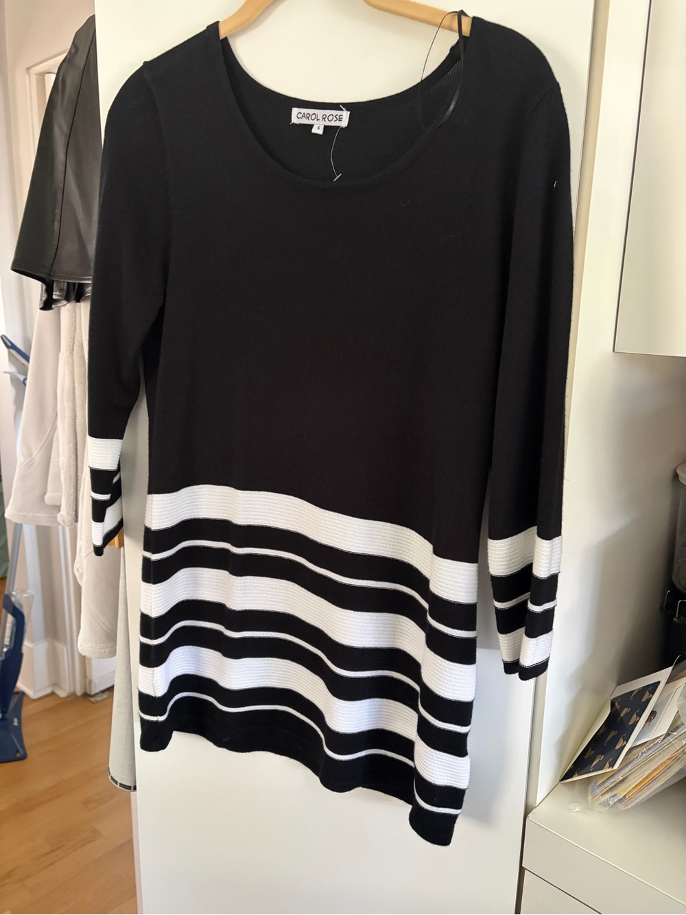 Carol Rose Black & White Striped 3/4 Sleeve Women's Top